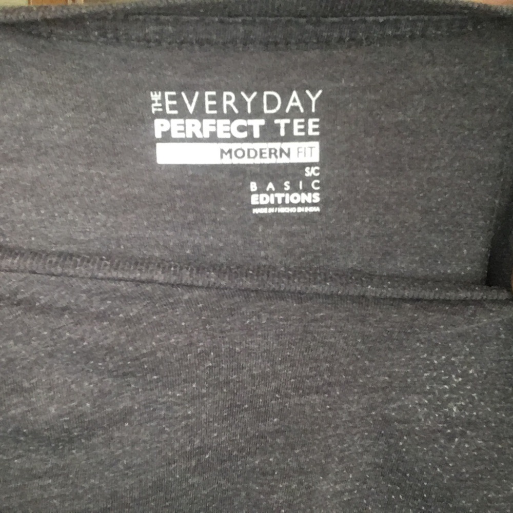 Simple Gray Tee - Picture 3 of 5